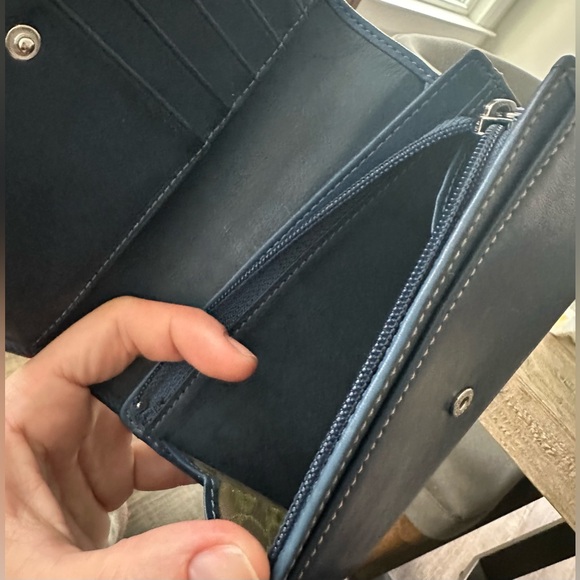 Vintage coach Hamilton wallet - Picture 2 of 8